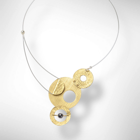 ECLECTICA | AXIS 3 Flat Metal Statement Necklace with Simulated Pearl