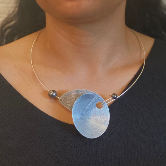 DECIBEL 2 Understated Focal Necklace from the SOUND Collection with Simulated Pearls