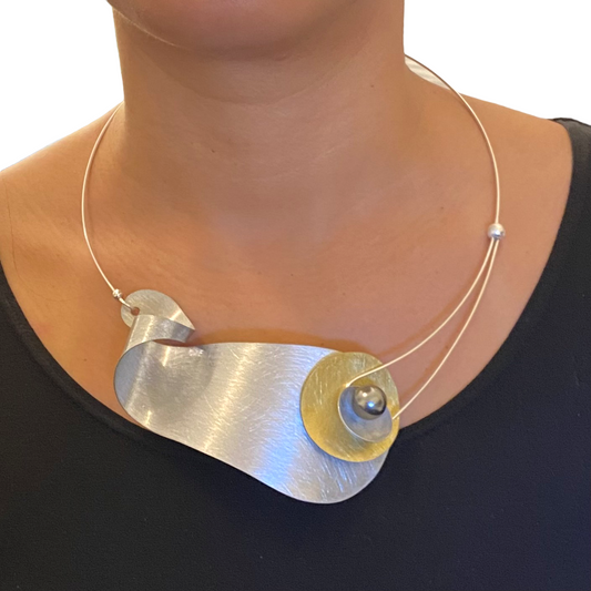 BRUSH Wavy Metal Statement Necklace Front Closure with Jade