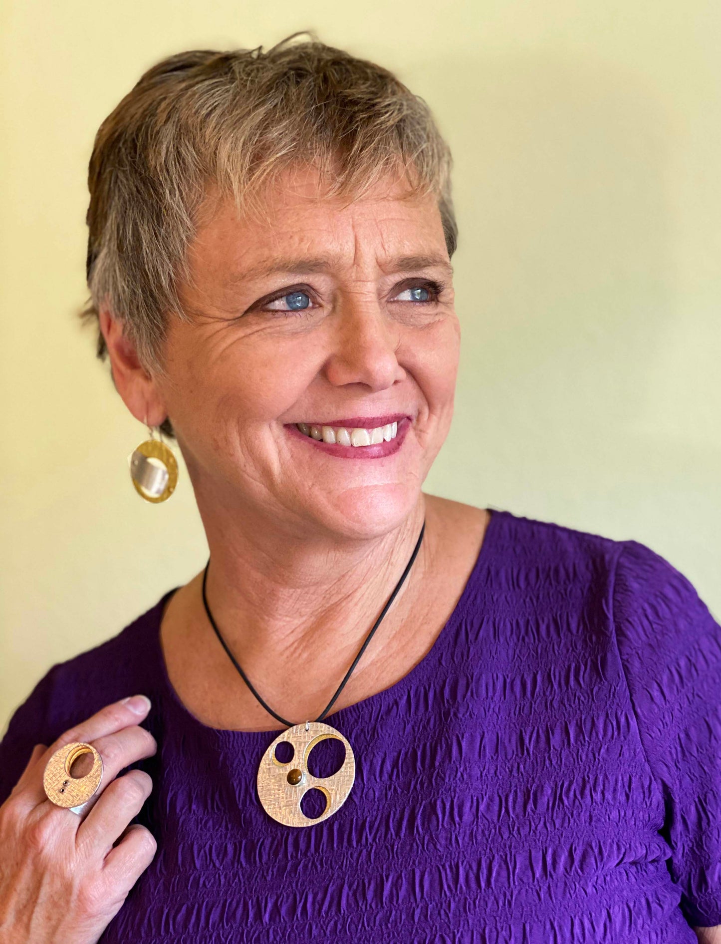 SWIRL Mixed Metal Fanned Circle Adjustable Ring