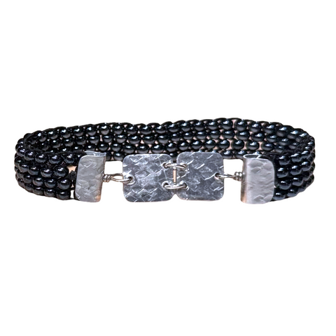 Beaded Brac 1/2" Gun Metal Black w/2 Alu Sqs