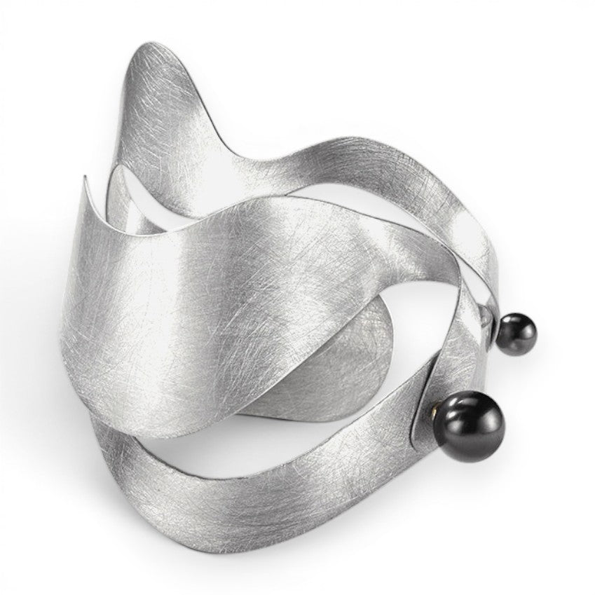 VIBE Substantial Mid-Arm Wavy Cuff from the SOUND Collection