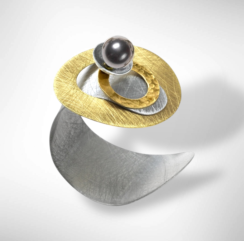 FLOWER Stunning Multi-dimensional Cuff