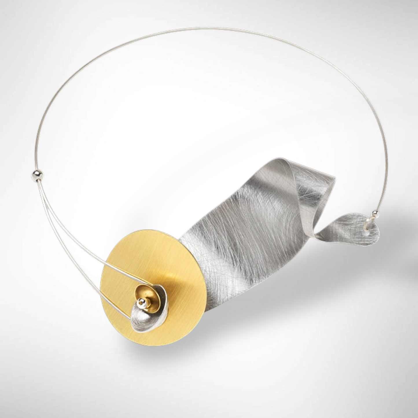 WIND - Short Wavy Artistic Metal Statement Necklace