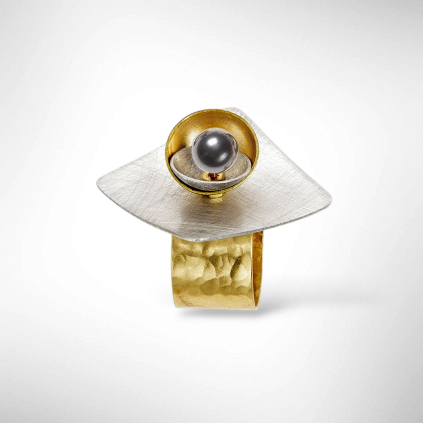 ECLECTICA | GRAIN Angular Ring-Adjustable Simulated Pearl