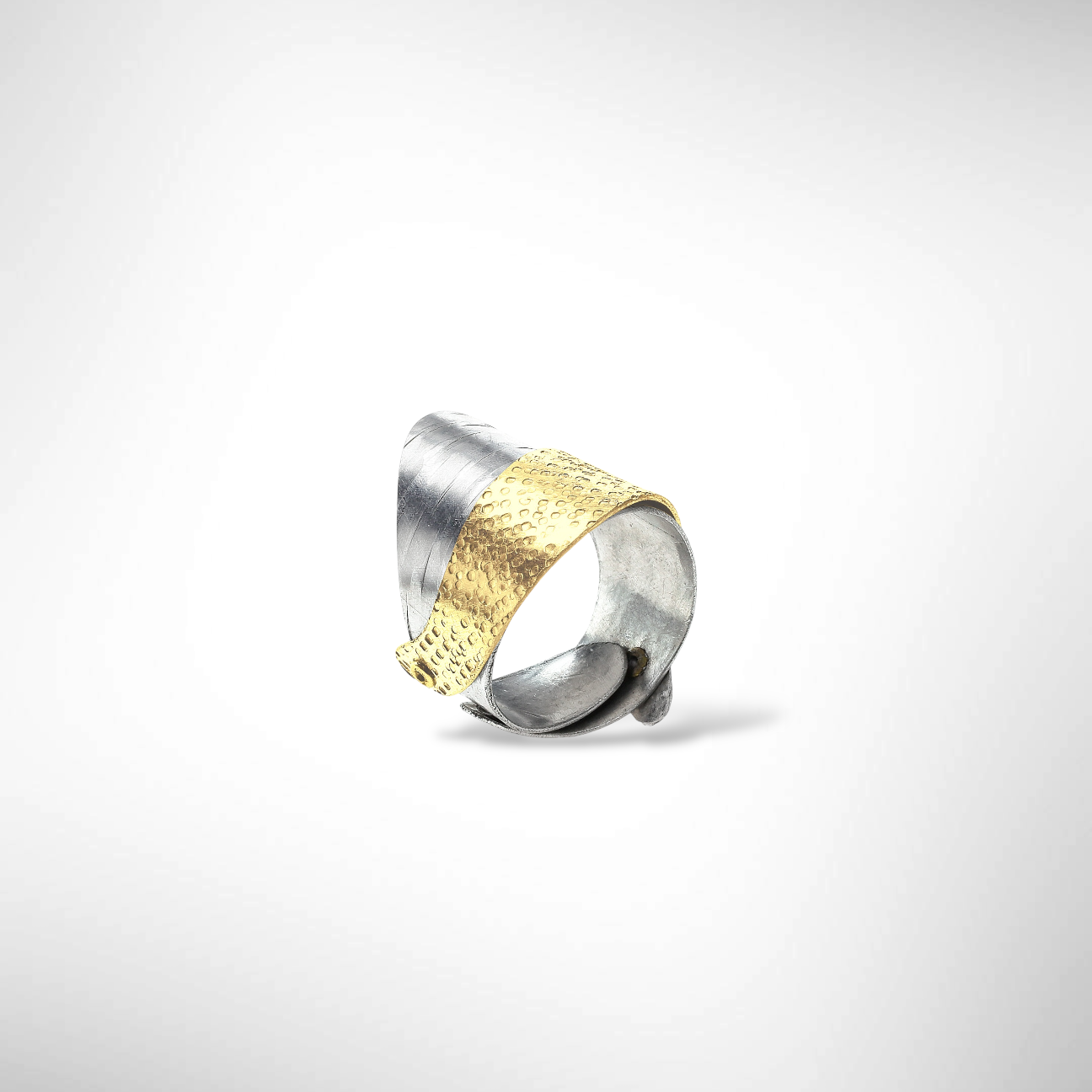 SWELL - Overlapping Wave Band Style Ring from the WATER Collection