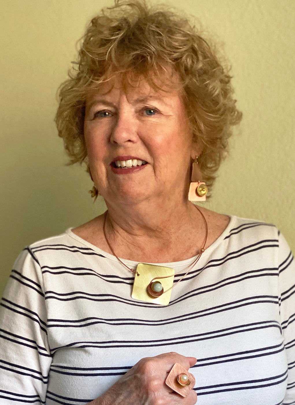 SPRAY LONG Curved Squares Mixed Metal Post Earrings