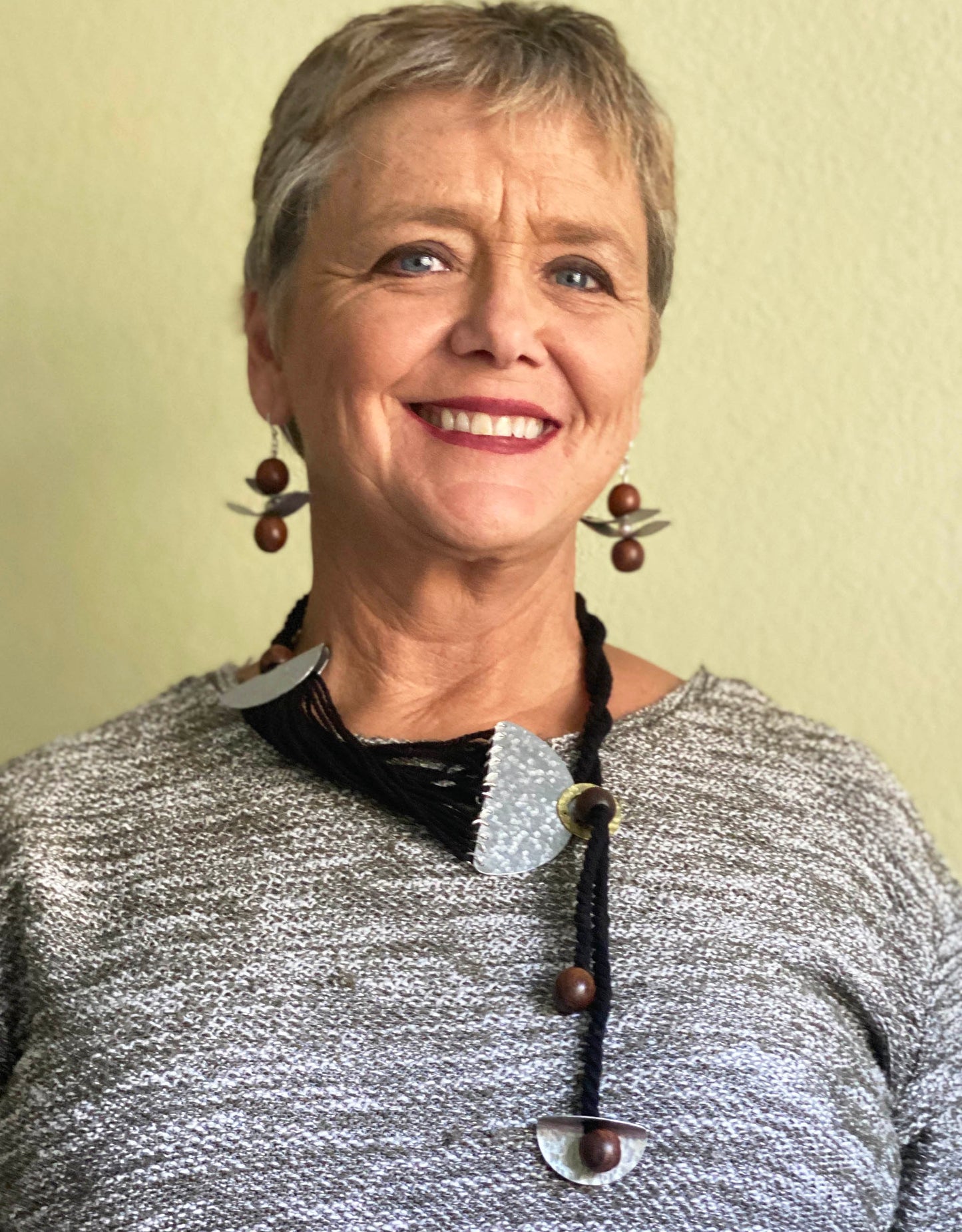 DOLORES Adjustable, Fold over, Thread and Wood Necklace